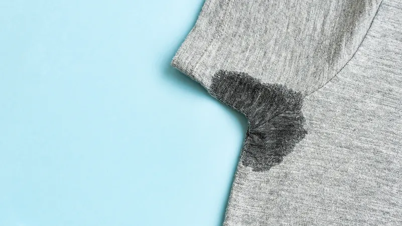 汗すっきり加工とは?汗抜きとの違いと、水洗いできない衣類の正しいお手入れ方法