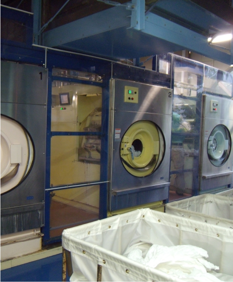 ユニフォーム専用クリーニング工場　画像2